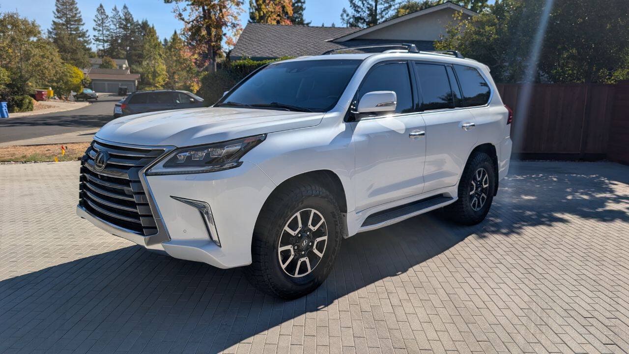 Used 2018 Lexus LX 570 4WD image 11