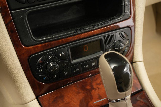 Used 2004 Mercedes-Benz CLK 320 Cabriolet image 59