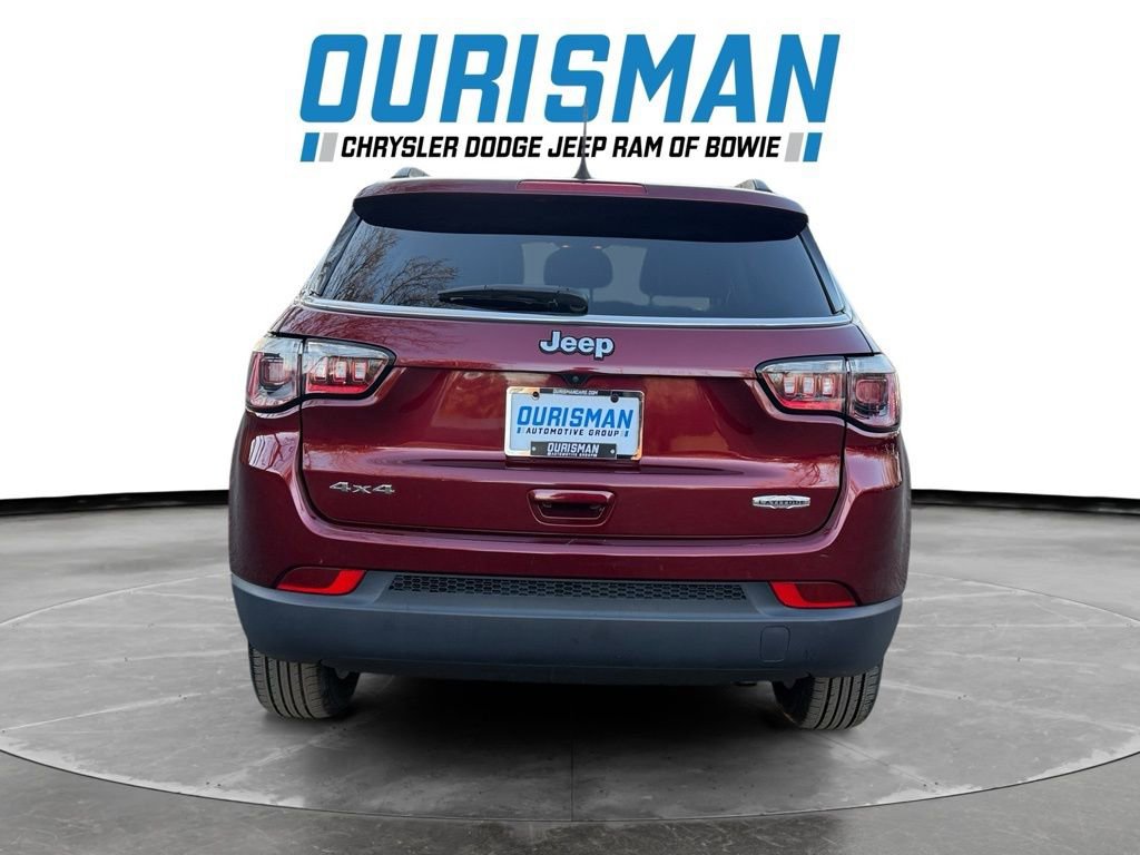 Used 2022 Jeep Compass Latitude image 4