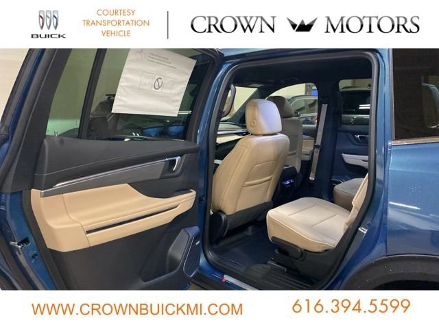 Used 2025 Buick Enclave Preferred w/ LPO, Floor Liner Package image 28