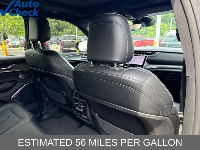Used 2024 Jeep Grand Cherokee Overland w/ Trailer Tow Package AWD/4WD image 23
