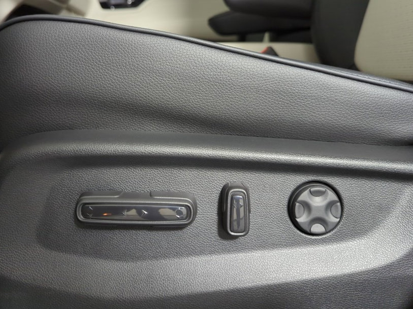 New 2026 Honda Odyssey Elite image 9