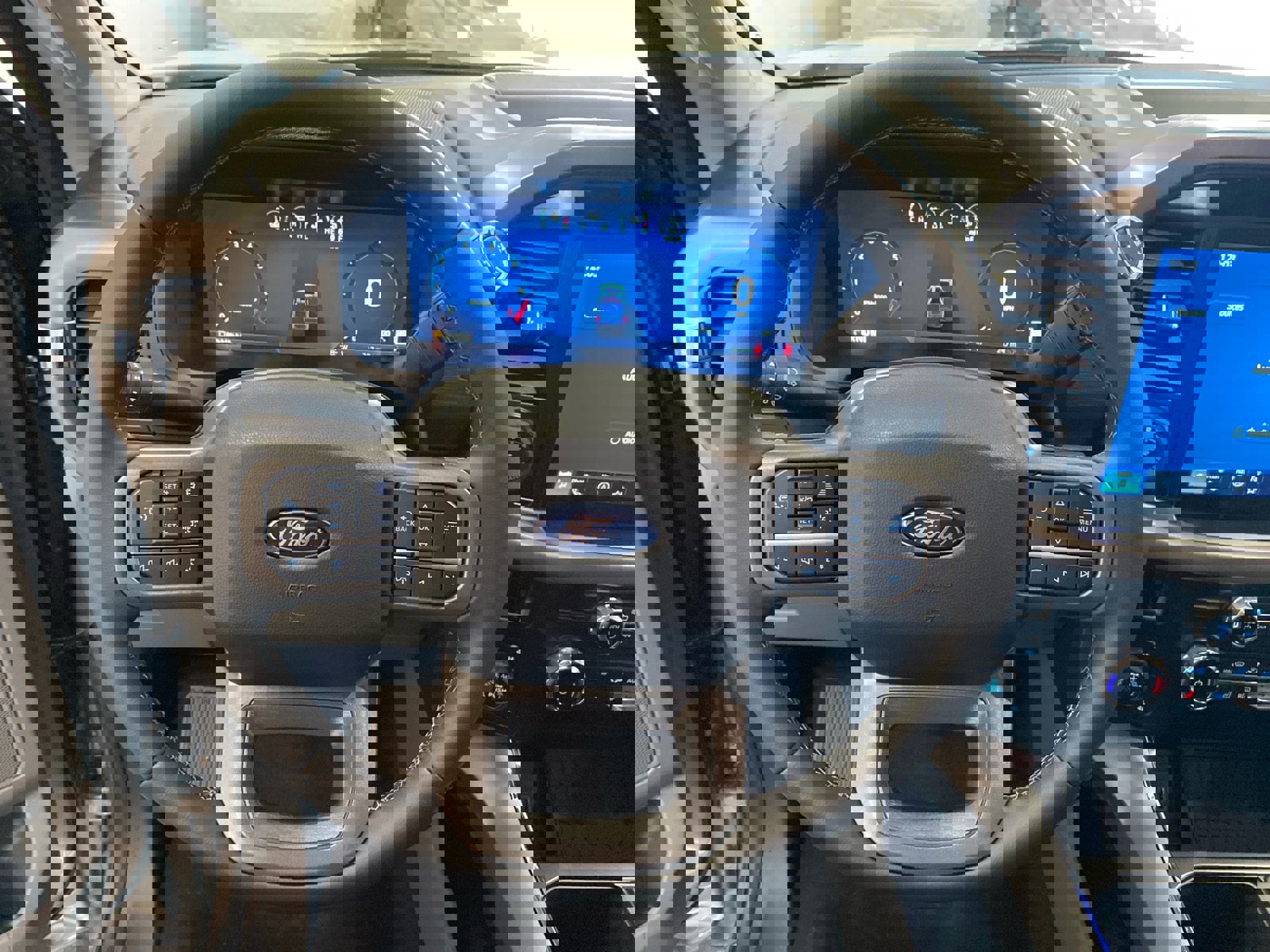 New 2025 Ford F150 XLT w/ Equipment Group 302A MID image 25