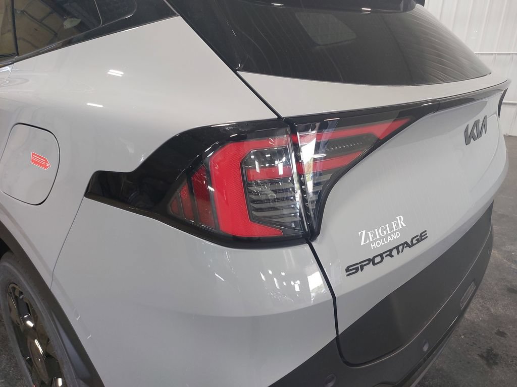 New 2026 Kia Sportage X-Line w/ X-Line Premium Package AWD/4WD image 35