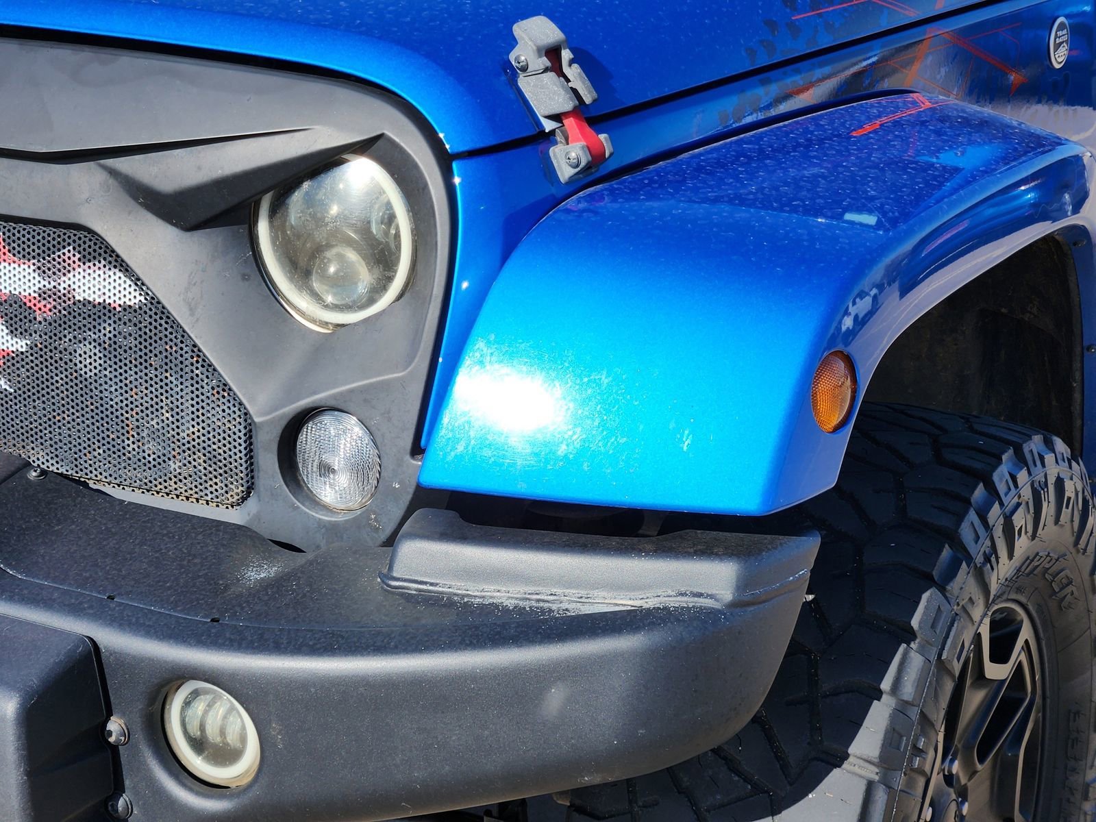 Used 2016 Jeep Wrangler Unlimited Sahara image 11