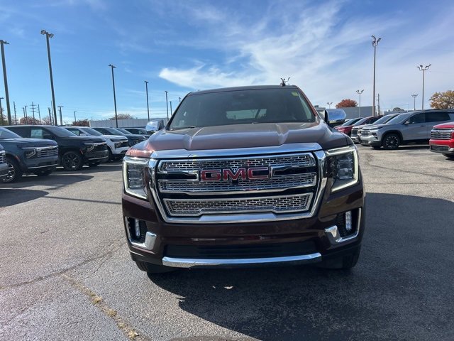 Used 2023 GMC Yukon SLT image 8
