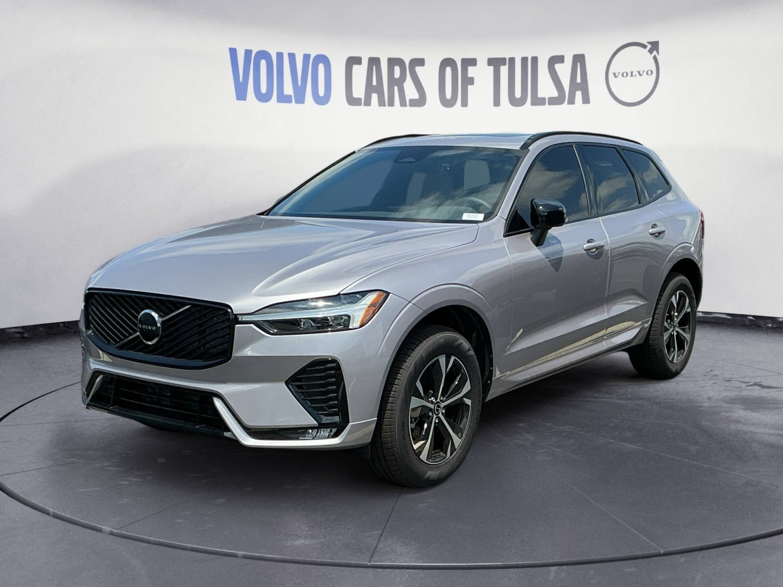 New 2026 Volvo XC60 B5 Core AWD/4WD image 1