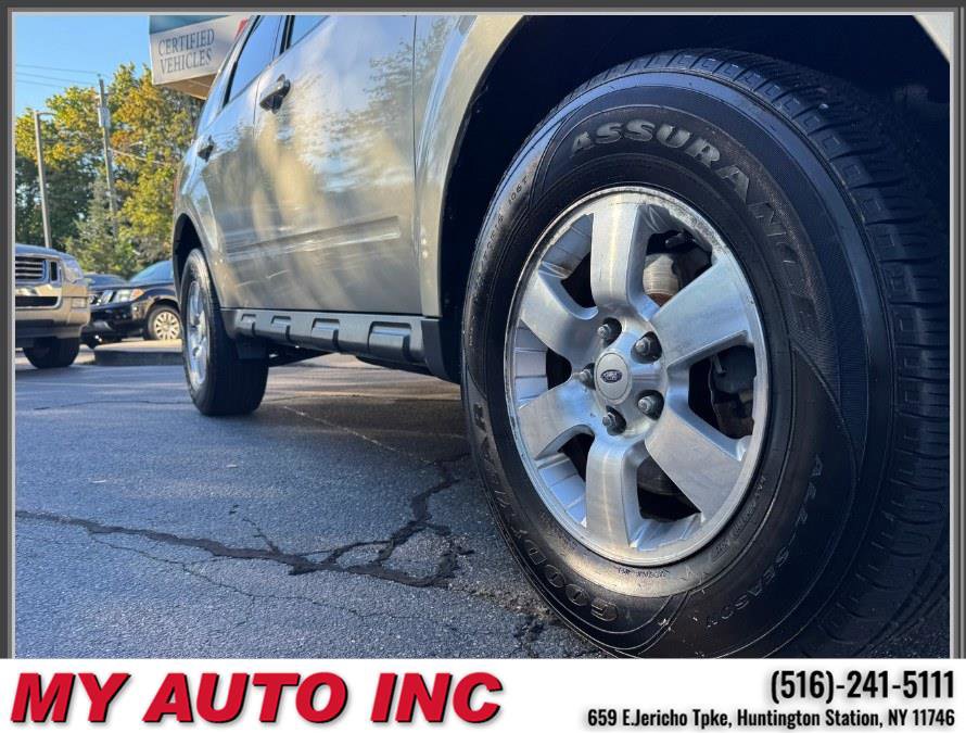 Used 2011 Ford Escape Limited w/ 301A Rapid Spec Order Code image 9