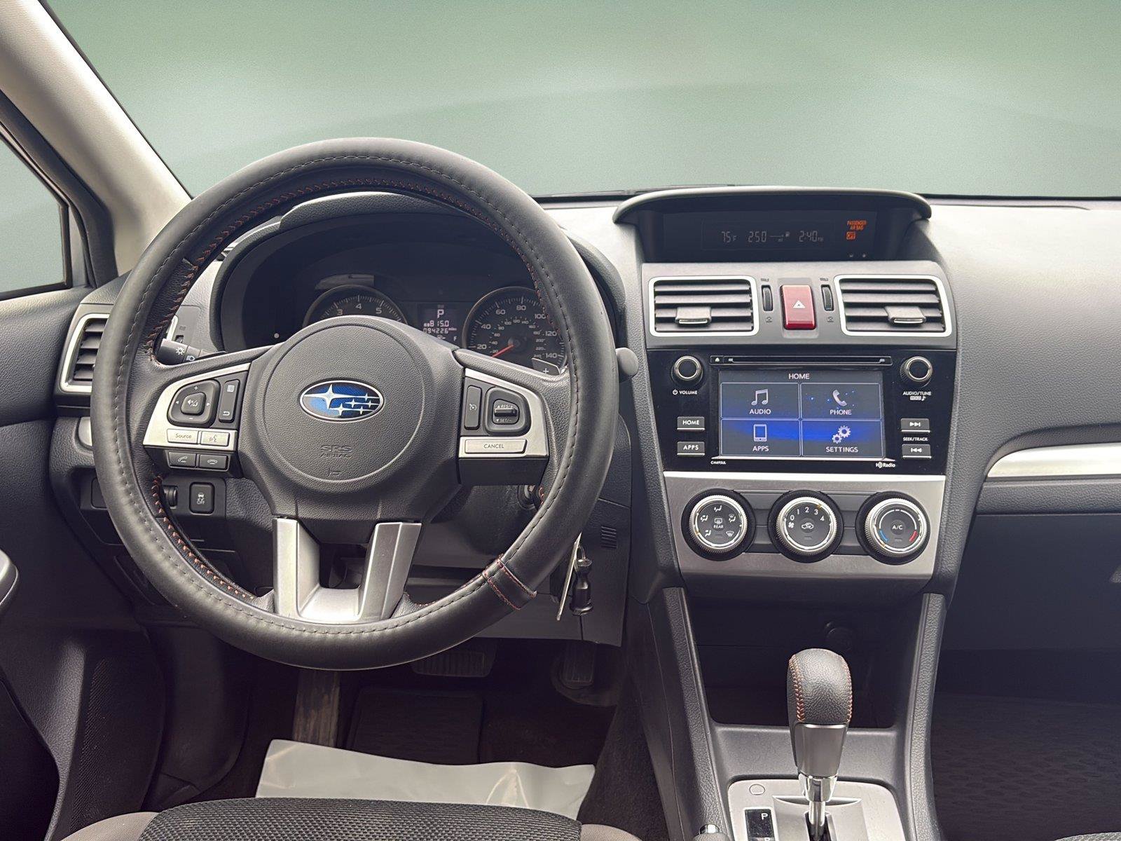 Used 2017 Subaru Crosstrek 2.0i Premium w/ Moonroof Package AWD/4WD image 9