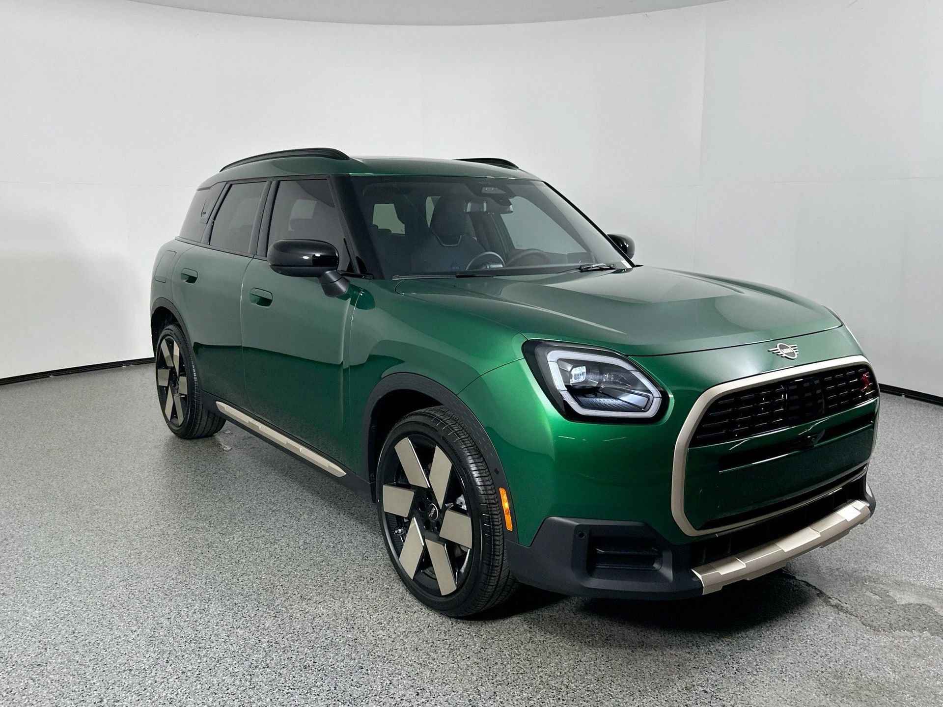 New 2025 MINI Cooper Countryman S image 3
