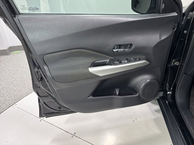 Used 2020 Nissan Kicks SV image 6