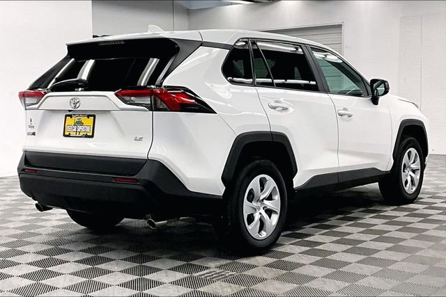 Used 2025 Toyota RAV4 LE image 13