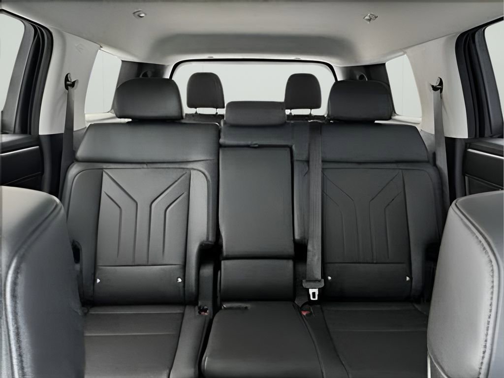 Used 2025 Hyundai Santa Fe SEL image 18