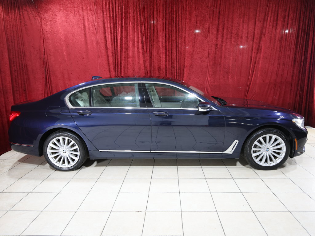 Used 2018 BMW 740i RWD image 7