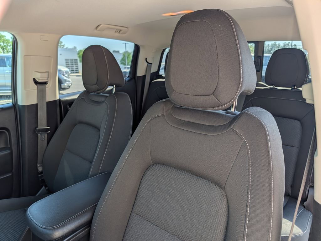 Used 2017 Chevrolet Colorado LT w/ LT Convenience Package image 14