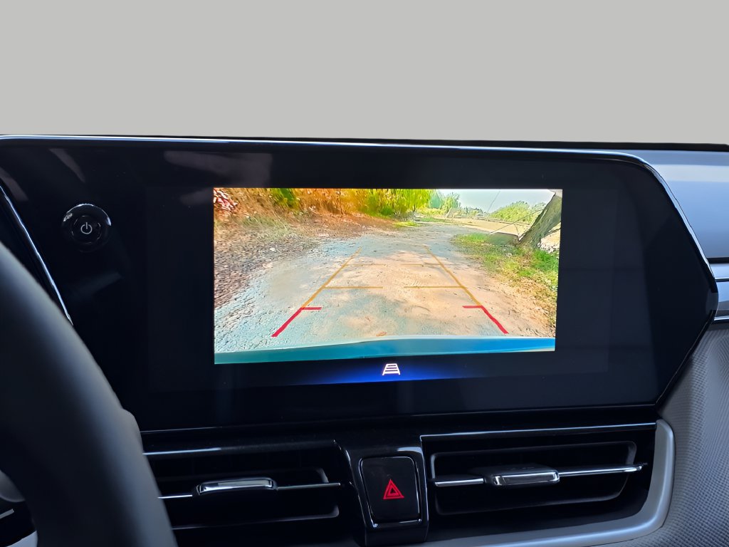 New 2026 Chevrolet TrailBlazer LT w/ LT Cold Weather Package FWD image 19