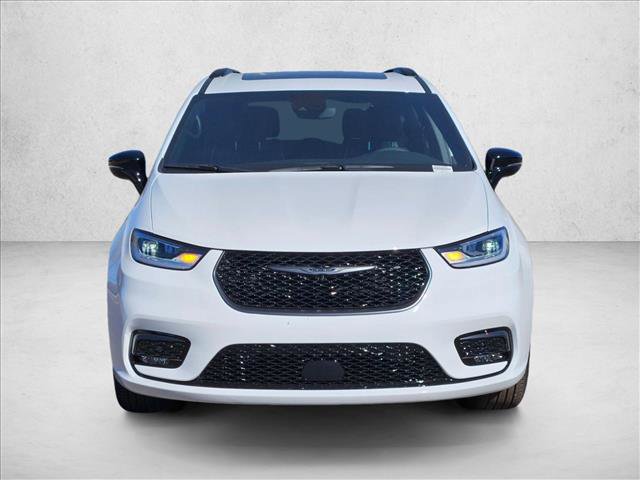 New 2026 Chrysler Pacifica Limited w/ S Appearance Package image 6