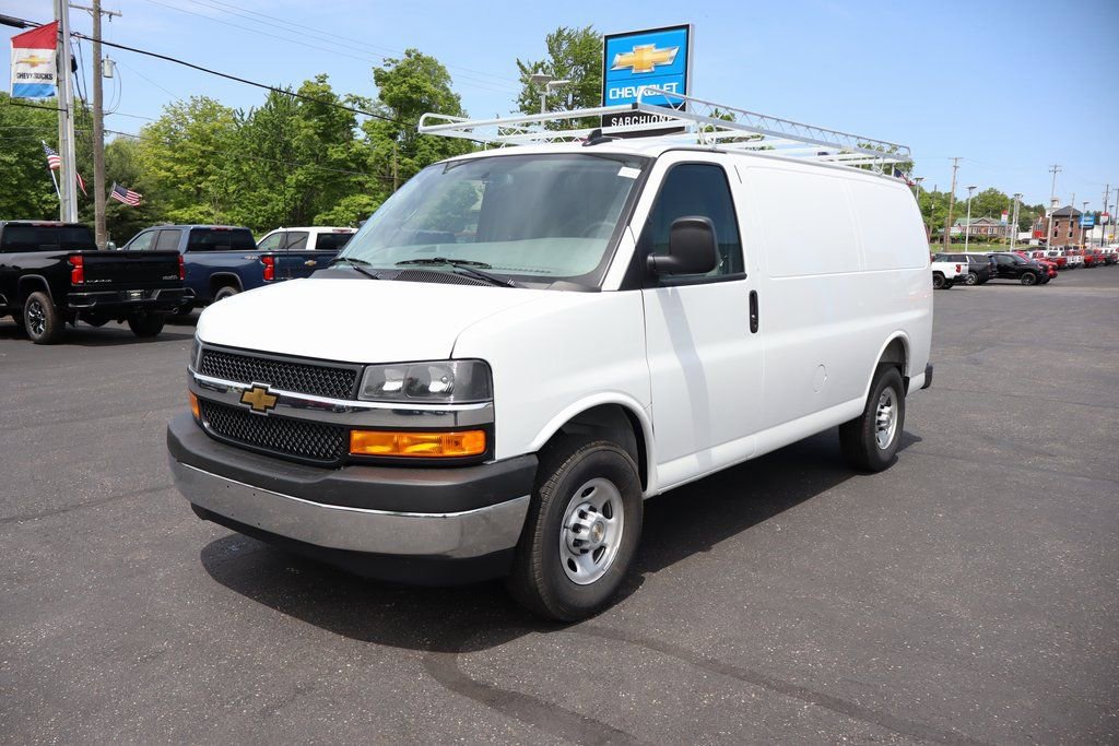 New 2025 Chevrolet Express 2500 w/ Driver Convenience Package RWD image 21