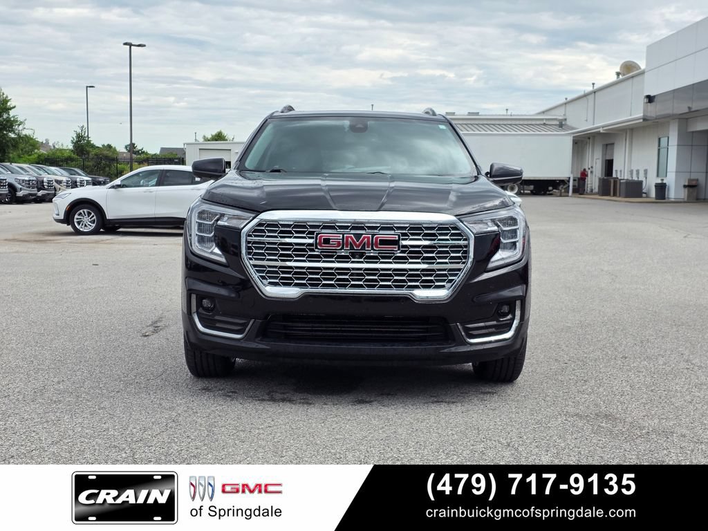 Used 2022 GMC Terrain AT4 w/ Infotainment Package II AWD/4WD image 2