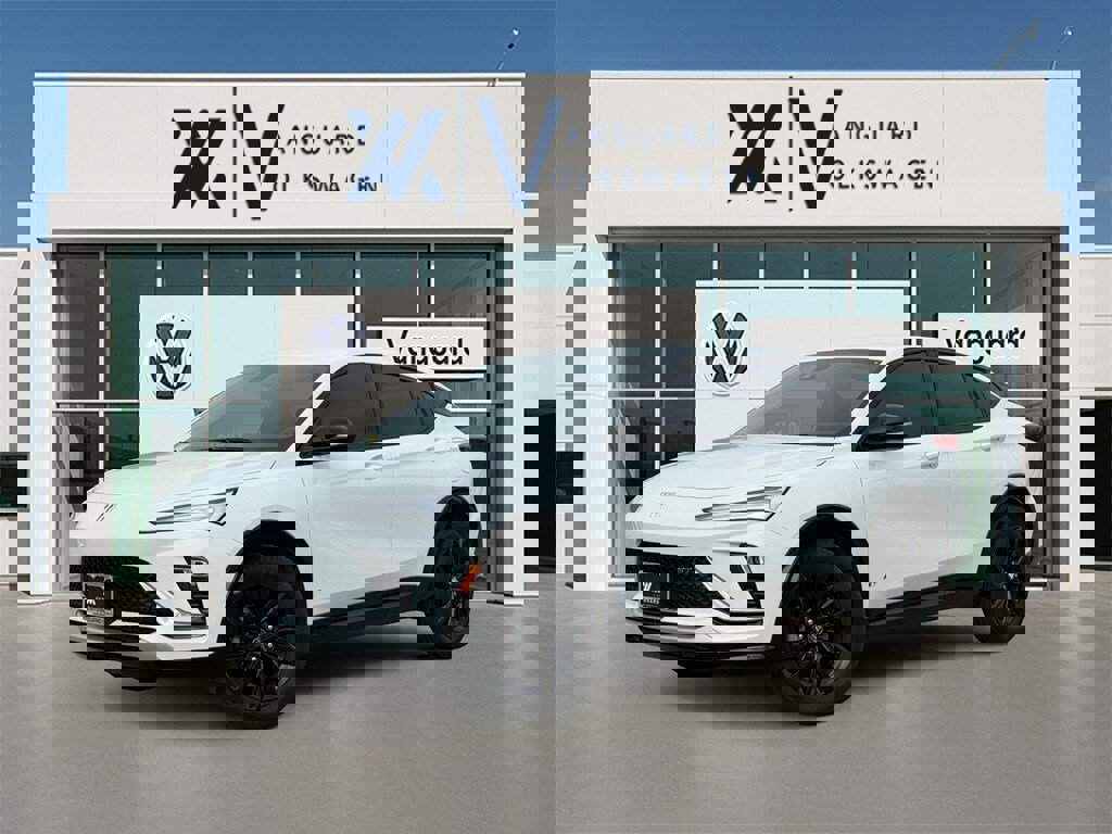 Used 2025 Buick Envista Sport Touring image 1