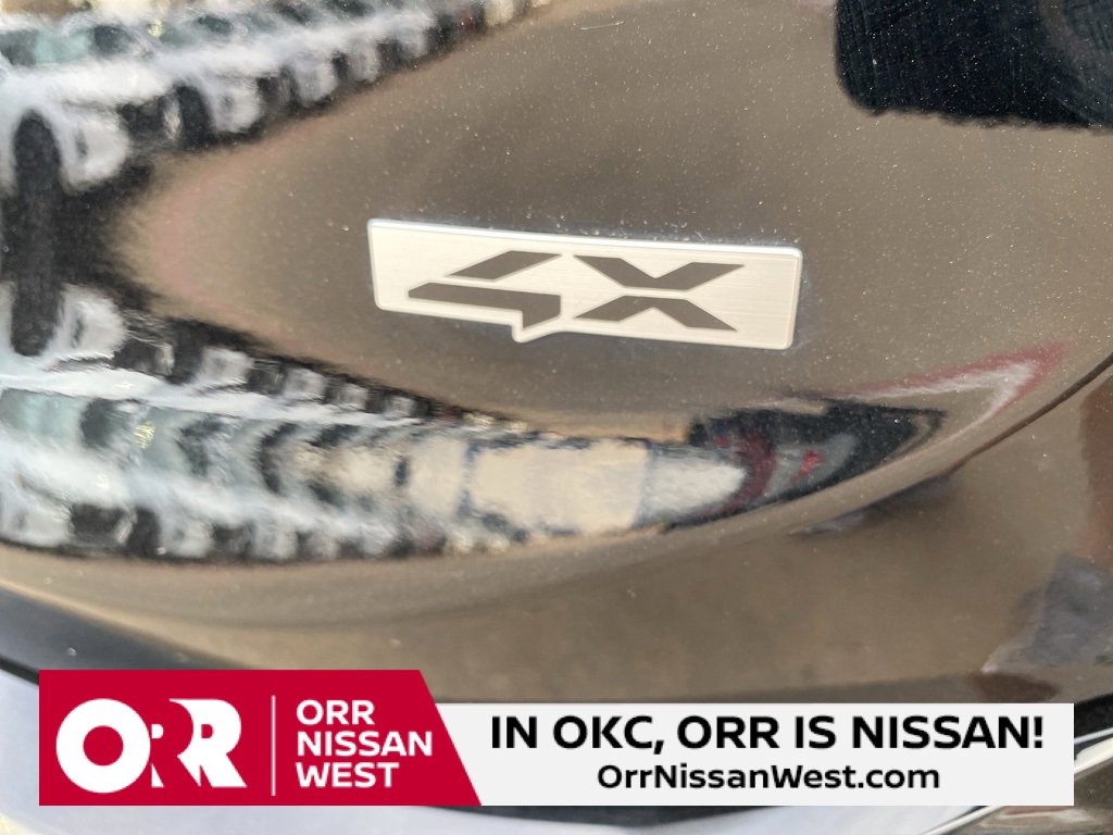 Used 2024 Kia Telluride EX w/ EX Captain's Chair Package image 10