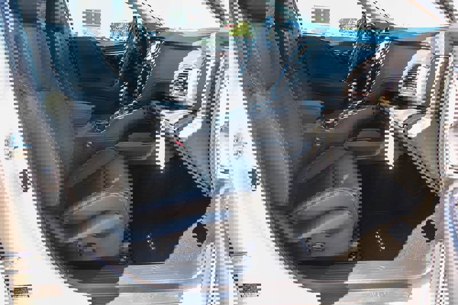 New 2025 Subaru Outback Touring XT image 16