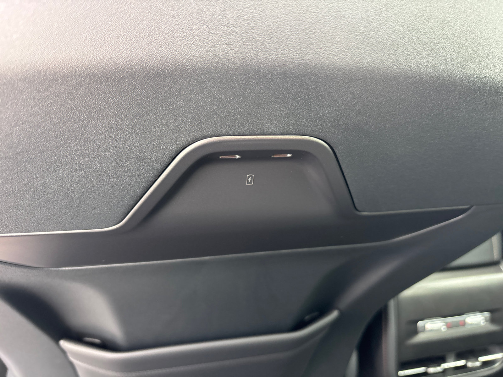 New 2026 Lincoln Nautilus Reserve AWD/4WD image 33