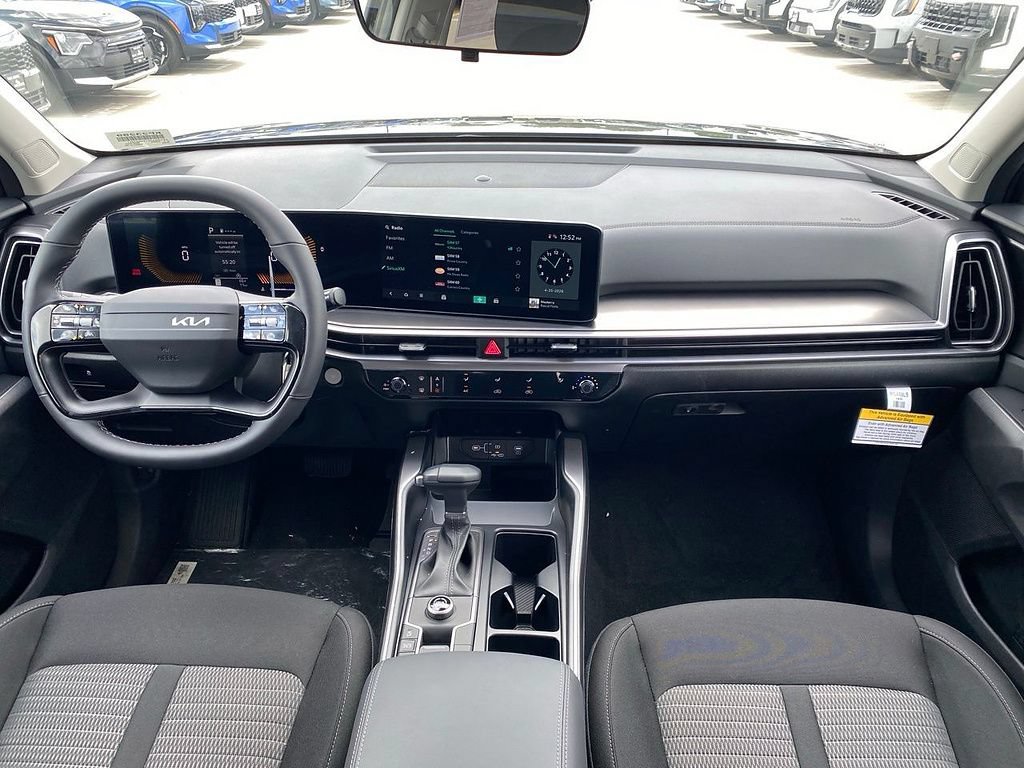 New 2026 Kia Sorento LX FWD image 23