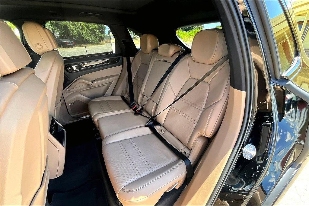 Used 2019 Porsche Cayenne AWD/4WD image 20