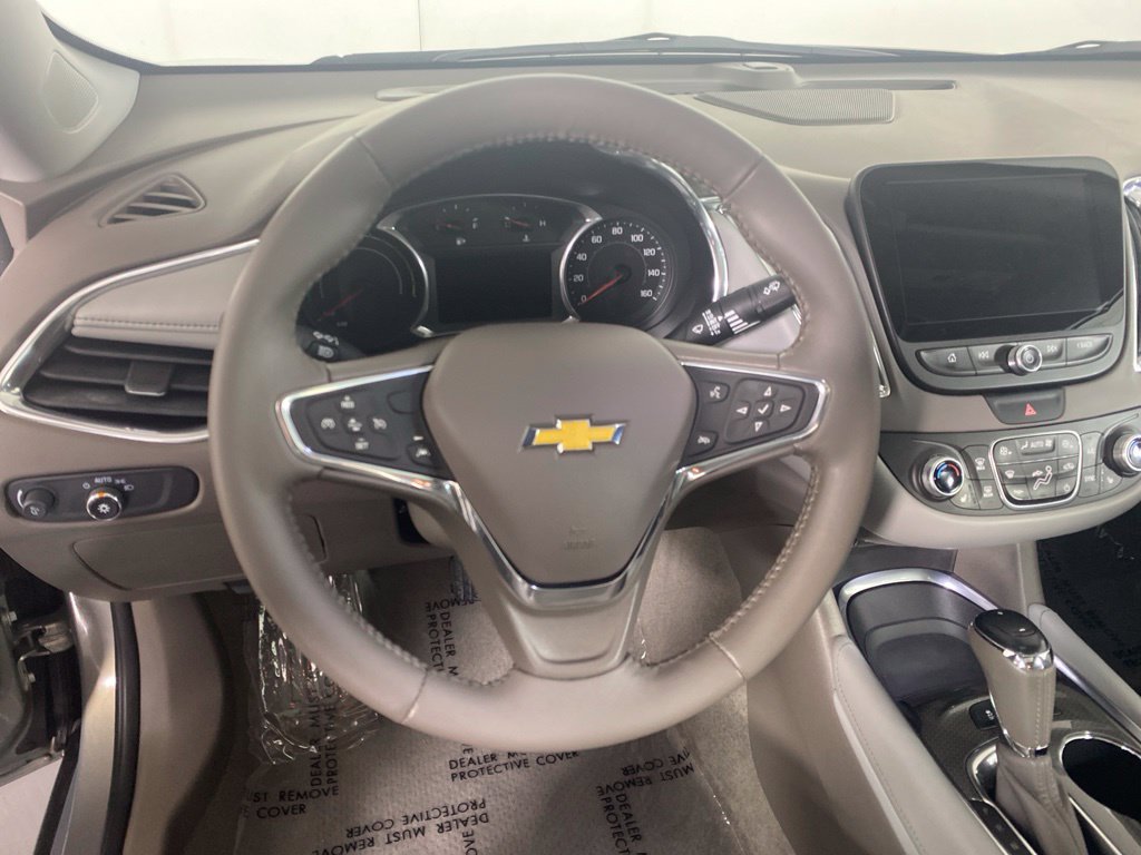 Used 2017 Chevrolet Malibu Hybrid w/ Leather Package FWD image 15