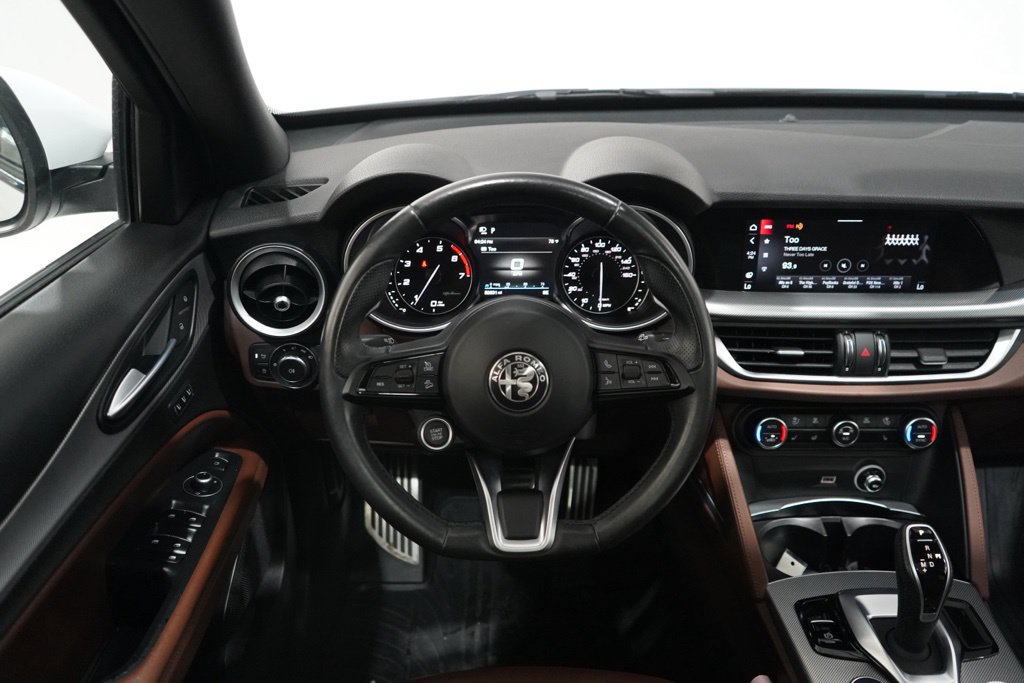 Used 2021 Alfa Romeo Stelvio Ti Sport AWD/4WD image 14