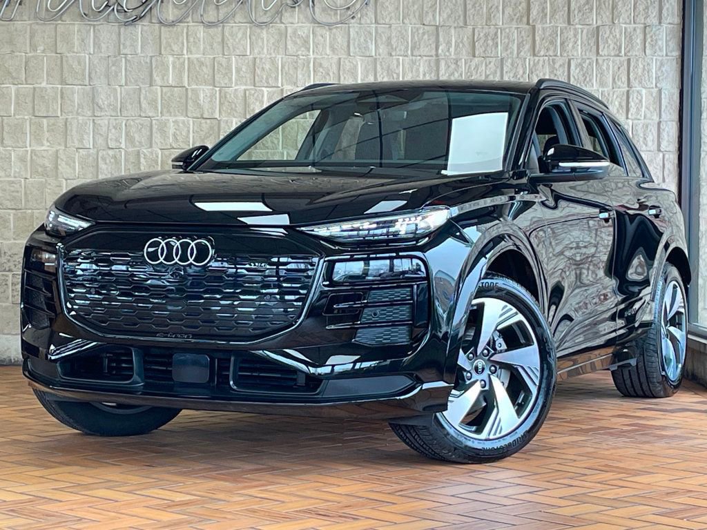 Used 2025 Audi Q6 e-tron Premium Plus w/ Premium Plus image 2