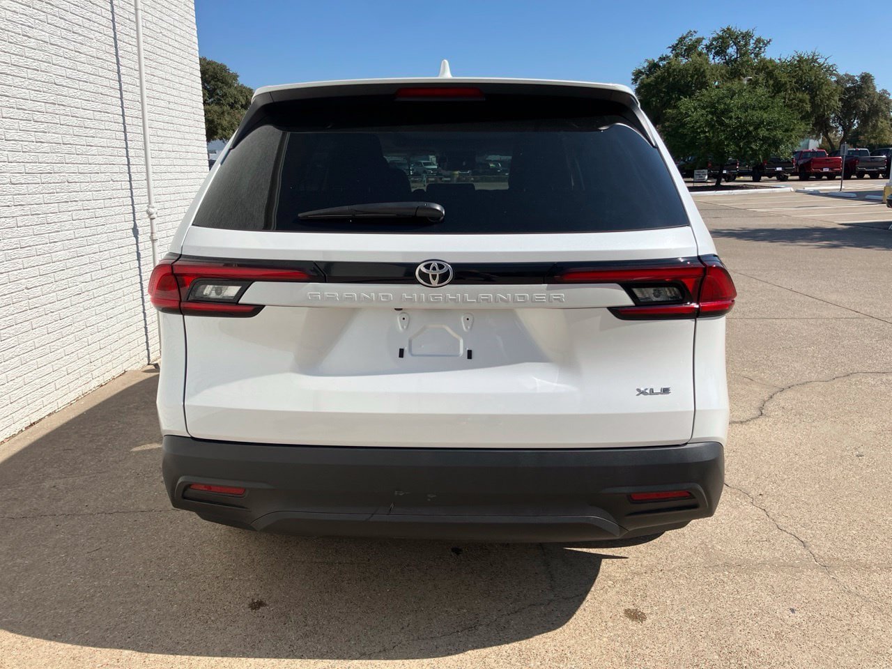 Used 2025 Toyota Grand Highlander FWD image 4