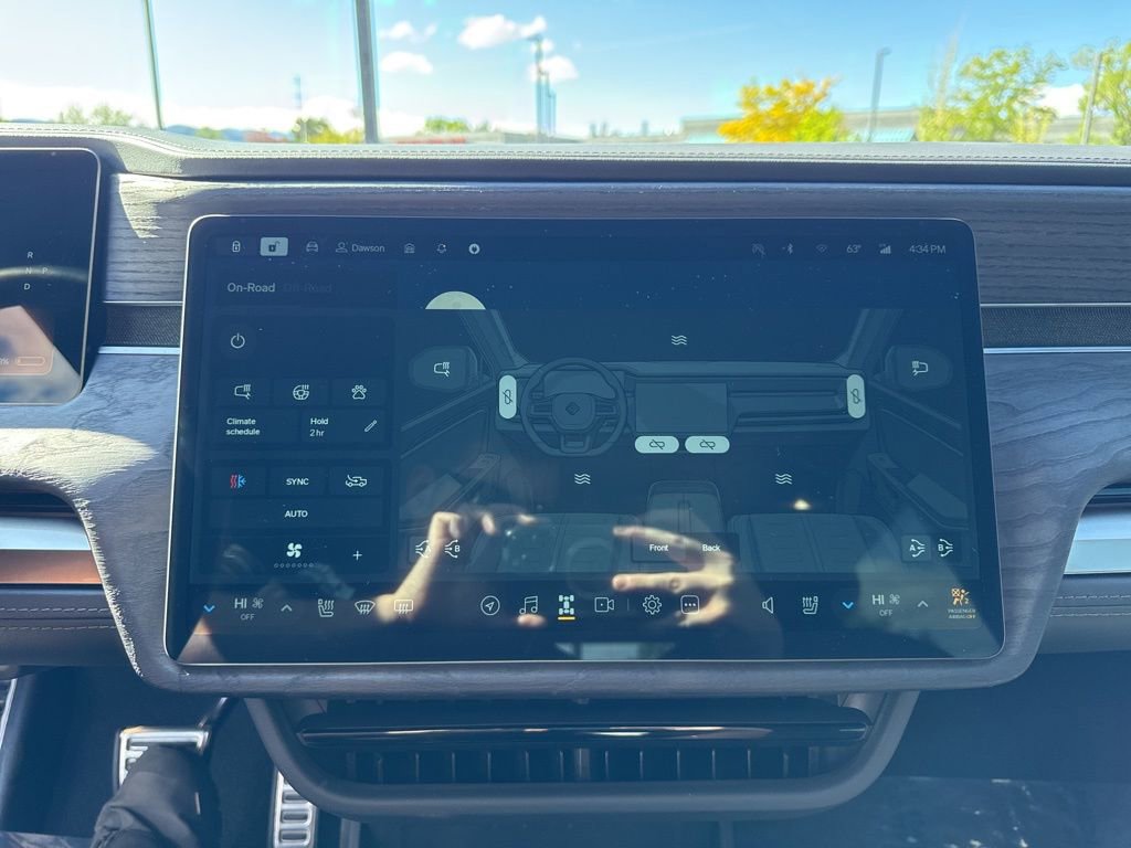 Used 2022 Rivian R1T Adventure AWD/4WD image 18