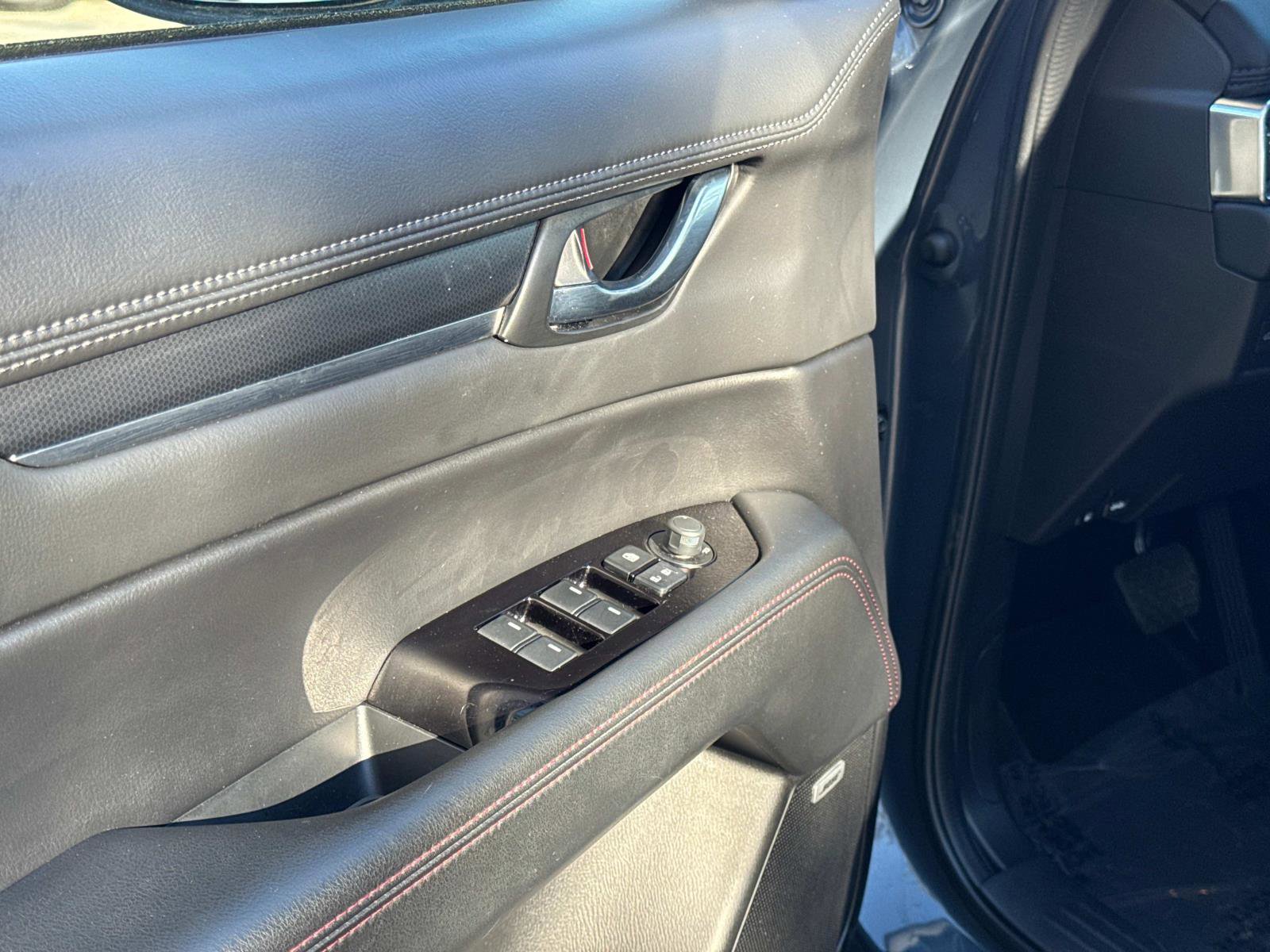 Used 2024 MAZDA CX-5 Carbon Edition image 17