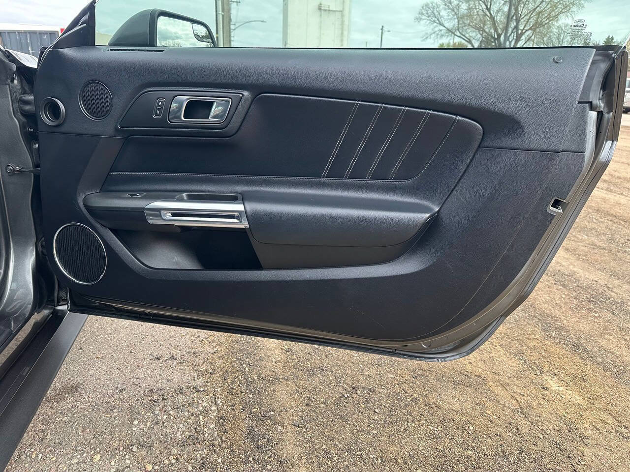 Used 2019 Ford Mustang GT Premium RWD image 40