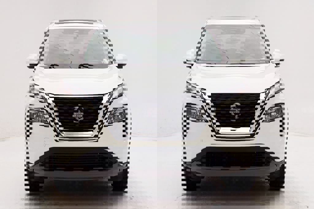 Used 2023 Nissan Rogue SV w/ SV Premium Package image 4