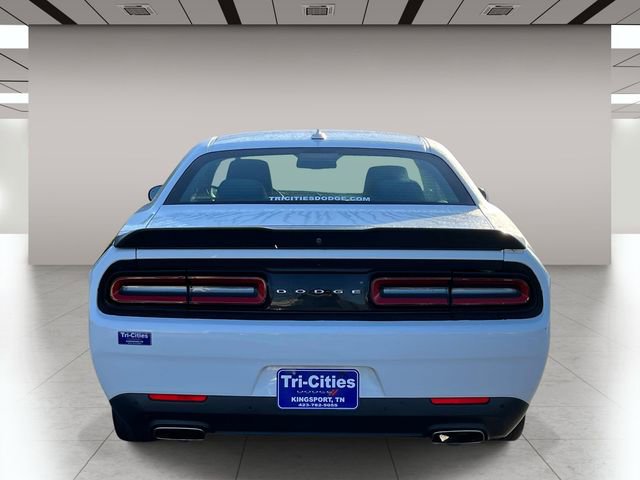Used 2019 Dodge Challenger SXT w/ Driver Convenience Group image 4