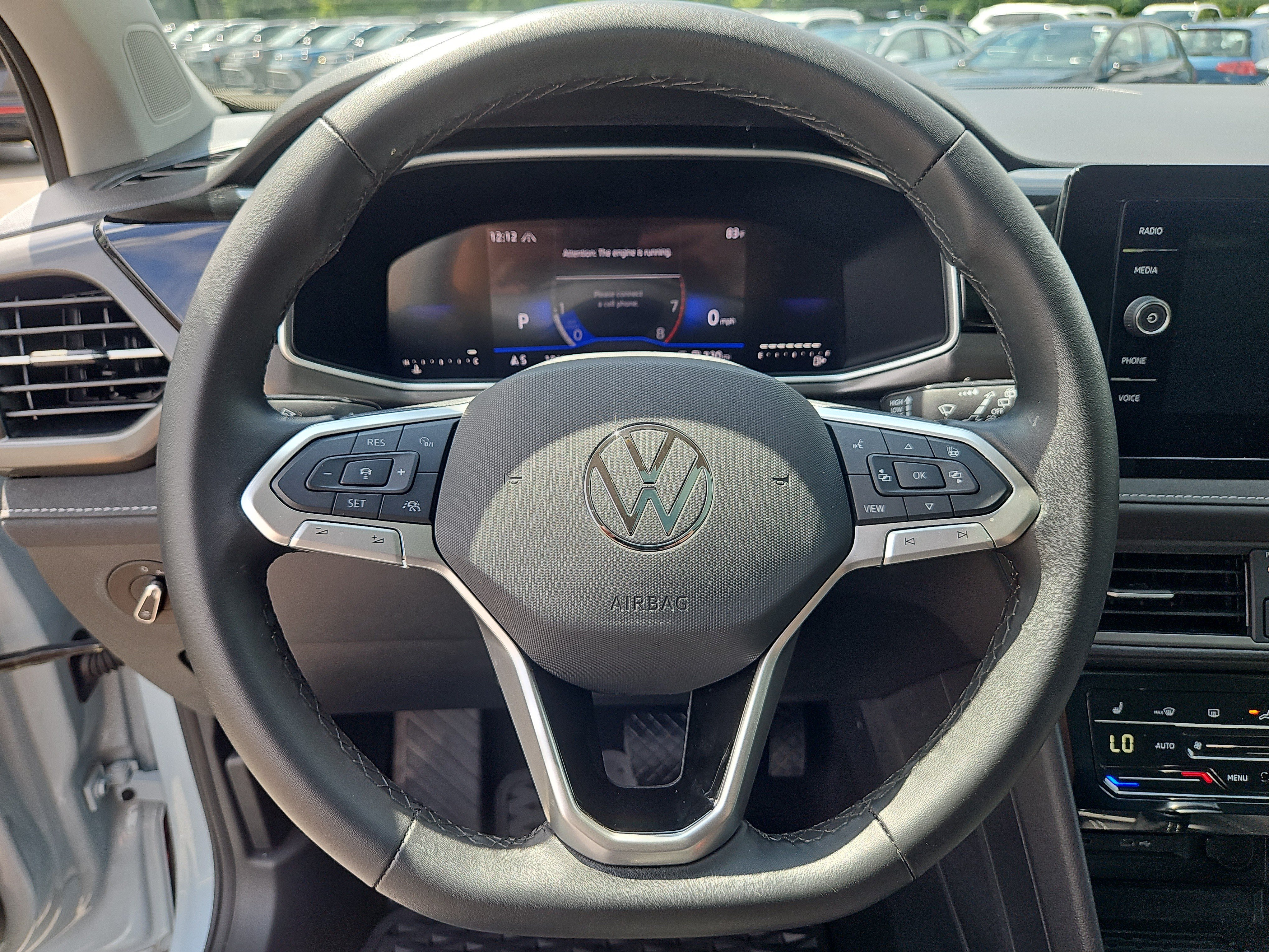 Certified 2025 Volkswagen Taos SE AWD/4WD image 22