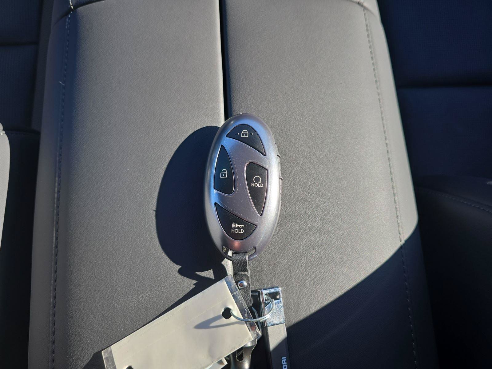 New 2026 Hyundai Palisade Calligraphy FWD image 12