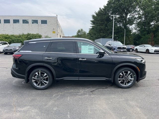 New 2025 INFINITI QX60 Luxe image 2