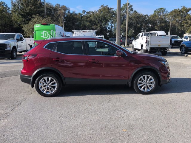 Used 2021 Nissan Rogue Sport SV image 4