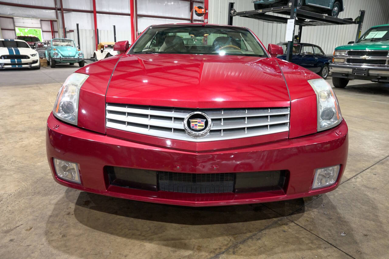Used 2005 Cadillac XLR RWD image 27