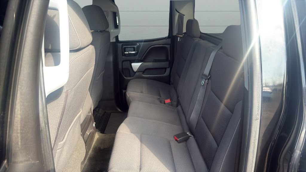 Used 2018 Chevrolet Silverado 1500 LT w/ All Star Edition image 10