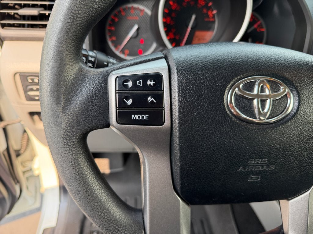 Used 2013 Toyota 4Runner SR5 w/ Convenience Pkg AWD/4WD image 16