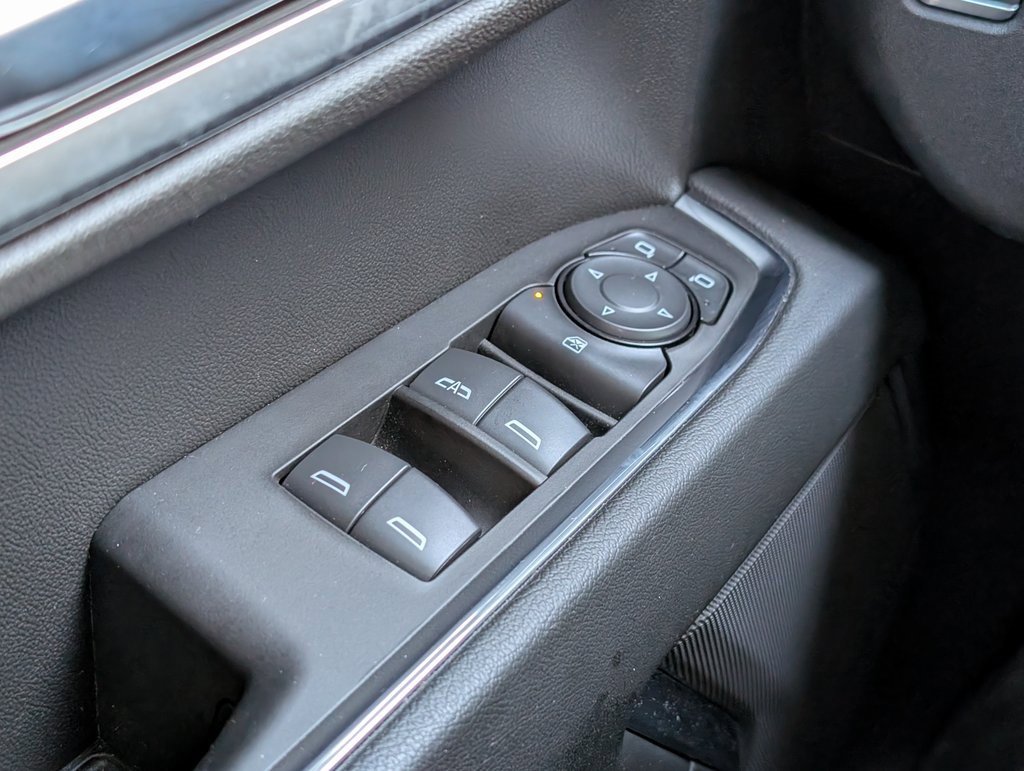 Used 2025 Chevrolet Silverado 1500 LT w/ Protection Package image 21