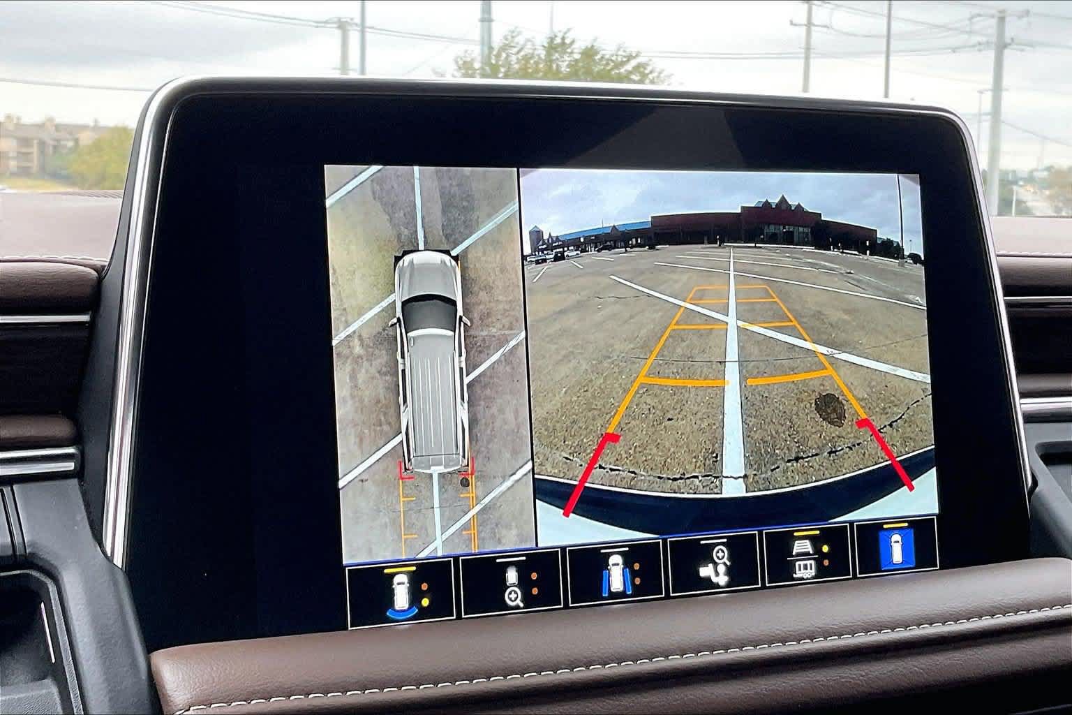 Used 2022 Chevrolet Tahoe High Country AWD/4WD image 26