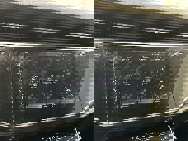 Used 2024 Audi Q7 3.0T Premium Plus image 22