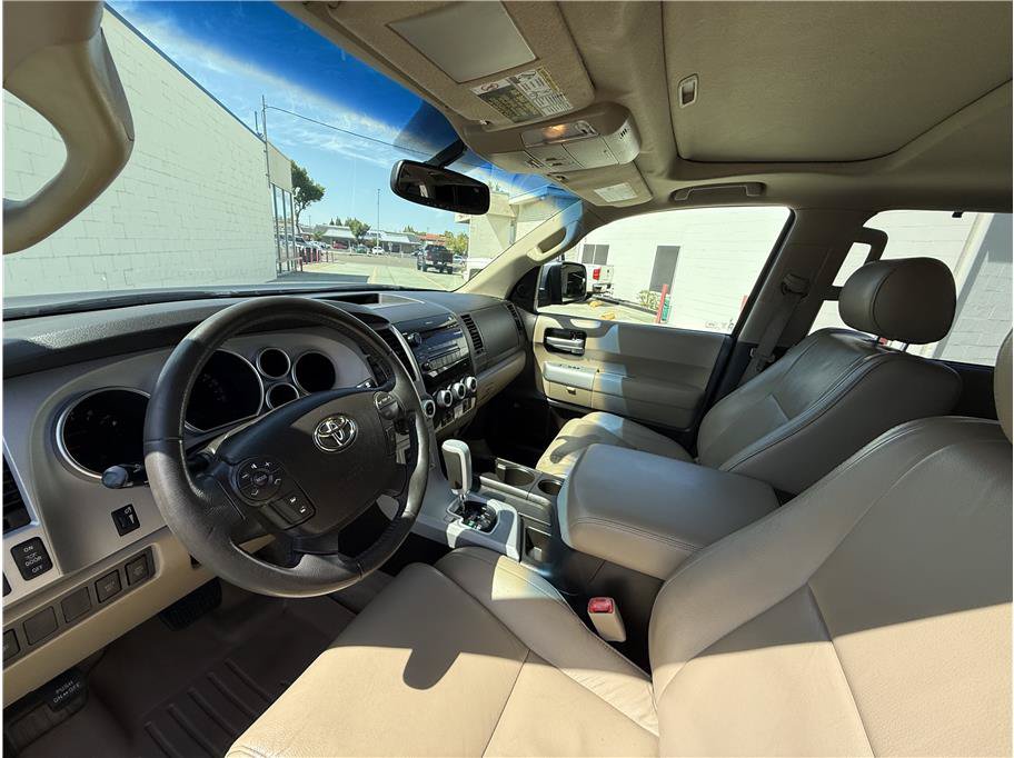 Used 2008 Toyota Sequoia Limited RWD image 13