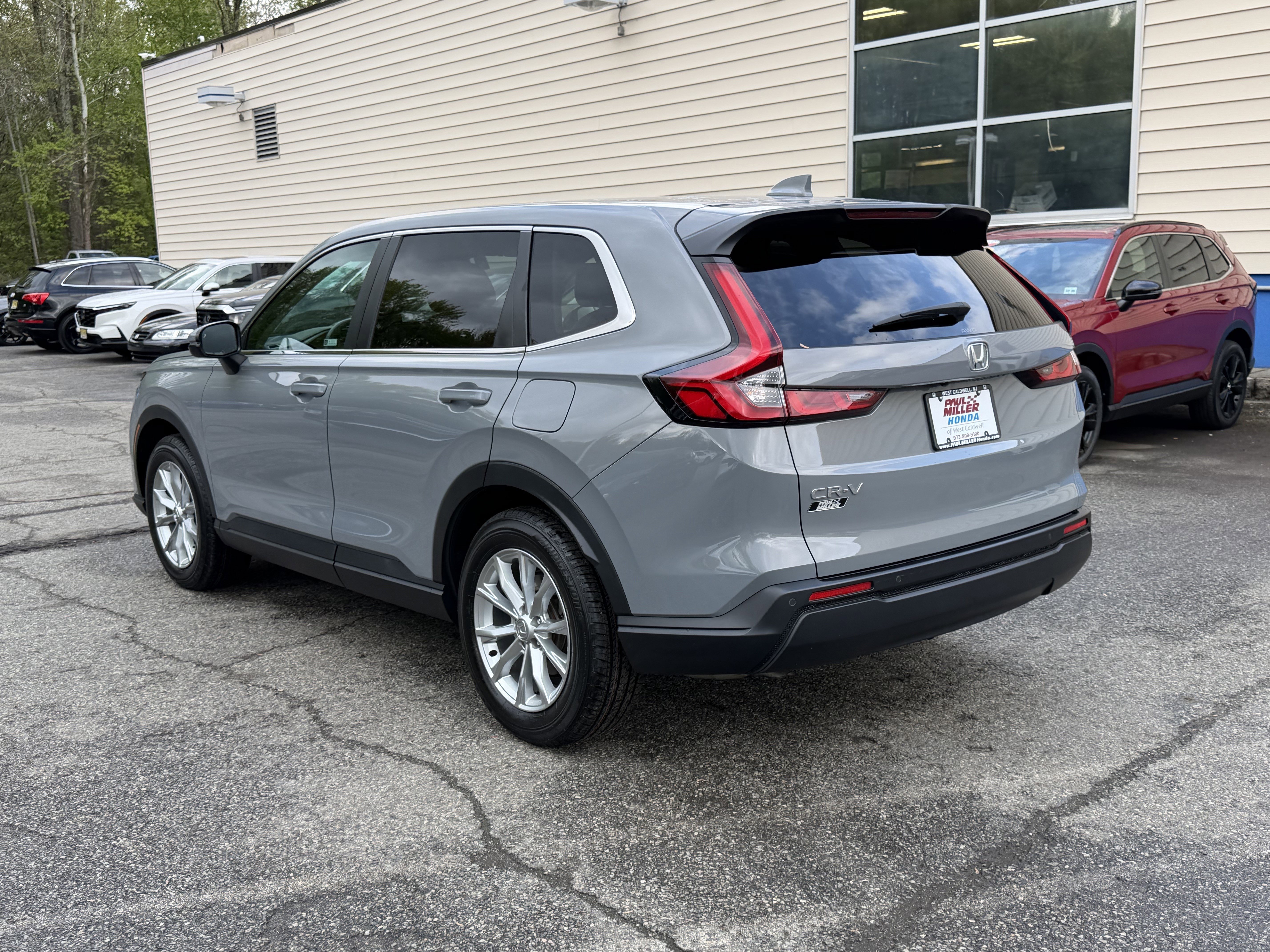 Used 2024 Honda CR-V EX-L image 4